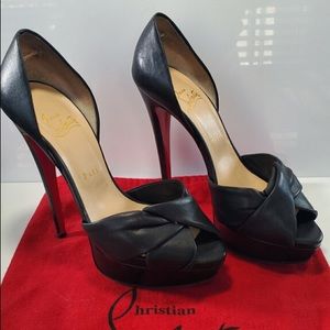 Christian Louboutin 👠